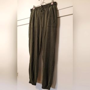 PINK Victoria's Secret Army Green Relaxed Lyocell Jogger